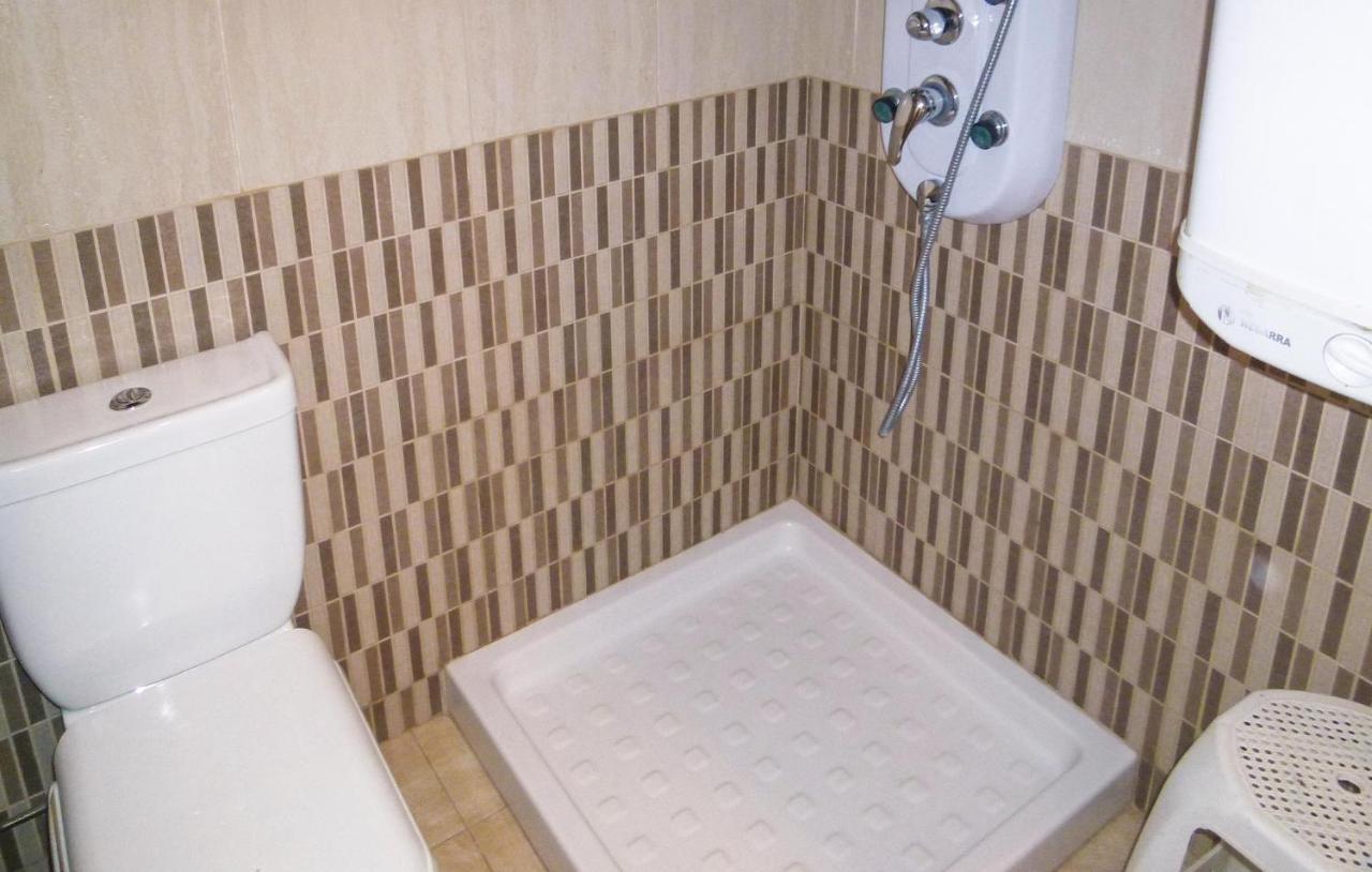 Nice Apartment In Benalmdena Costa With 1 Bedrooms, Wifi And Outdoor Swimming Pool ベナルマデナ エクステリア 写真
